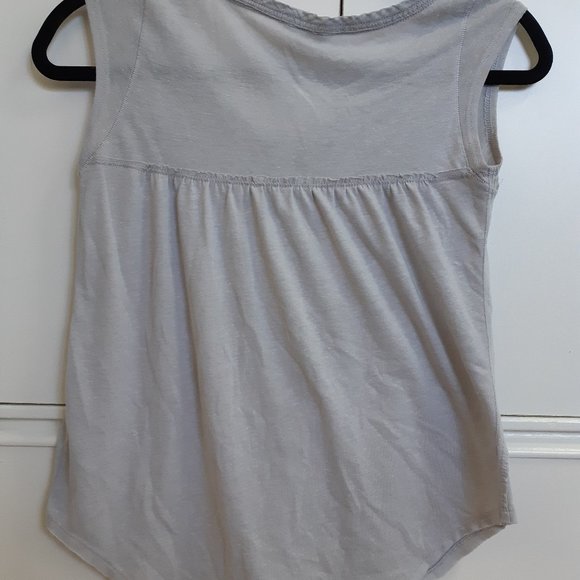 Aeropostale Grey Tank with Front Tie Size XS - Picture 4 of 4